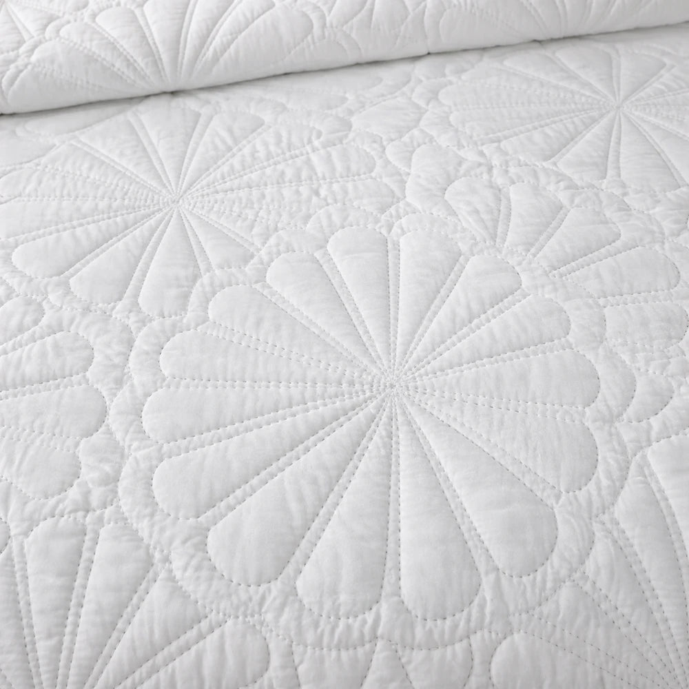3Pc Pierre Cardin Pinsonic Quilt